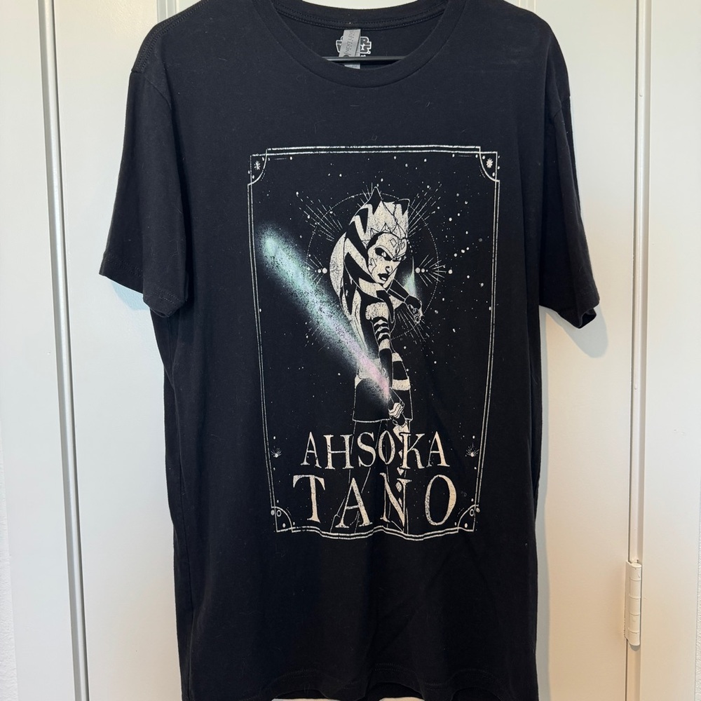 Star Wars Ahsoka Tano Men’s Black Graphic Tee